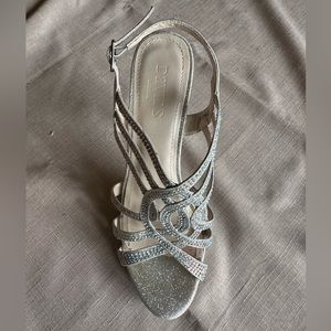 David’s Bridal sz 8 dress shoes